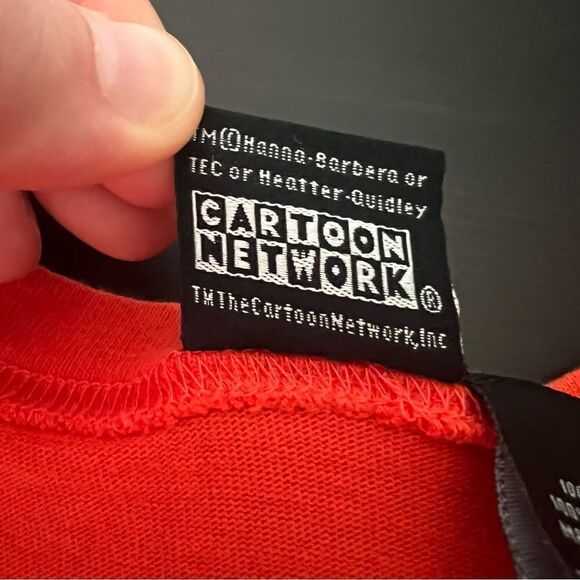 VTG 1996 Warner Bros Studio Store Embroidered Pocket Tee Size M Red T Shirt - Picture 10 of 12